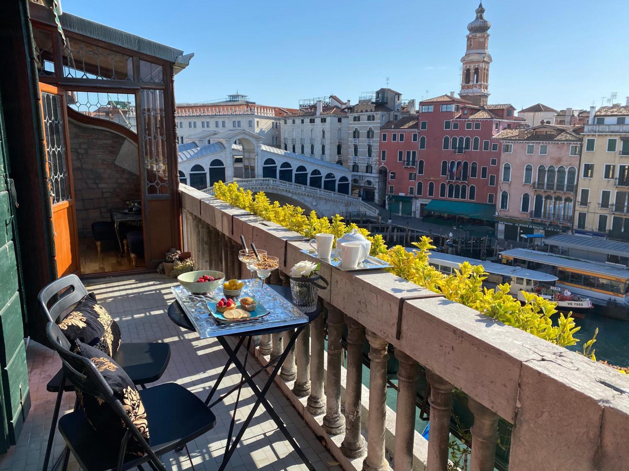 Rialto Terrace On The Grand Canal Veneţia Exterior foto