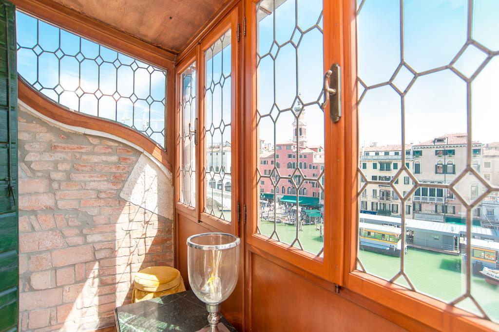 Rialto Terrace On The Grand Canal Veneţia Cameră foto